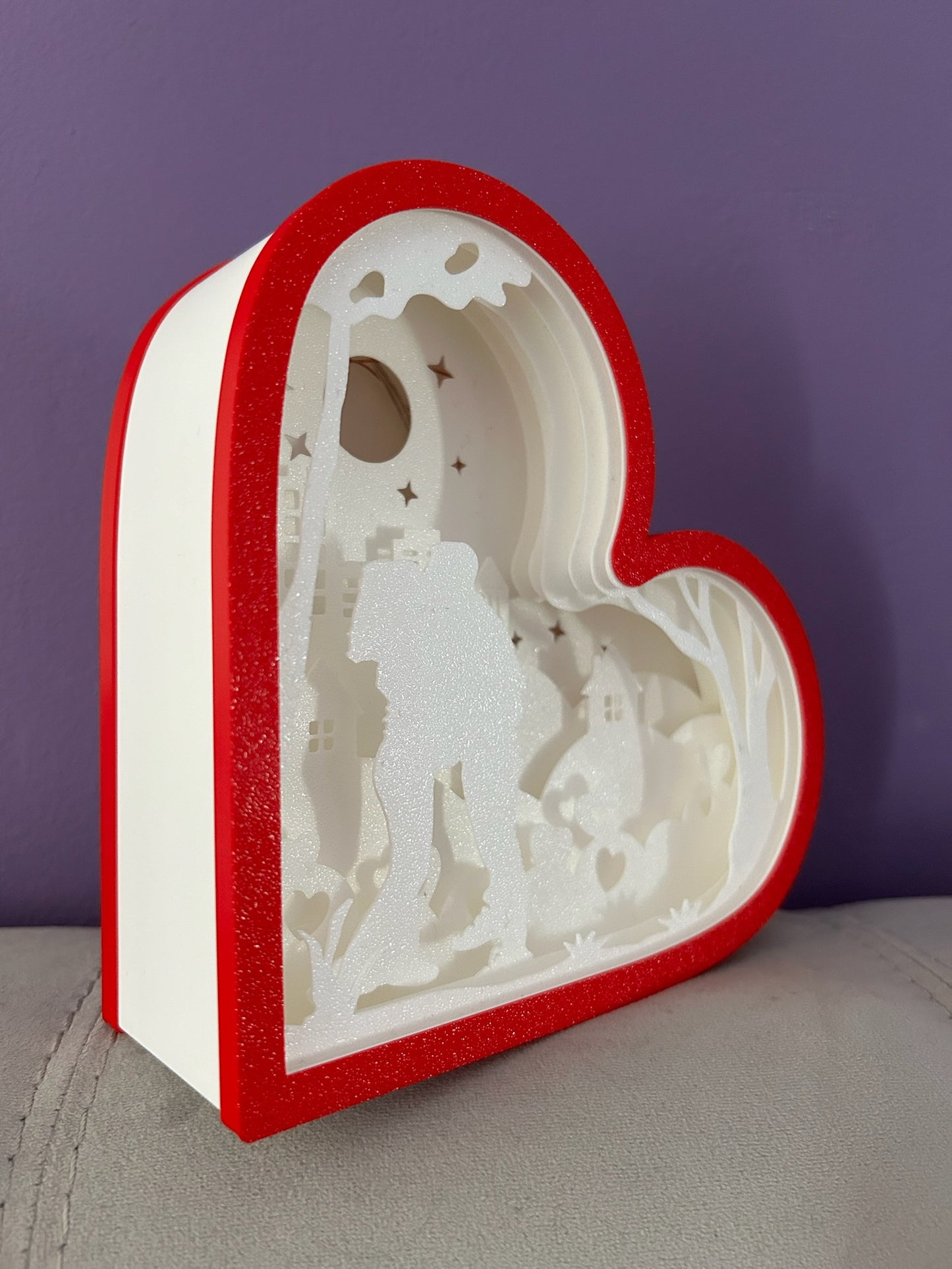Персонализирана 3D Lightbox Лампа „Символ на Любовта“ - Вашата любима снимка, превърната в изкуство